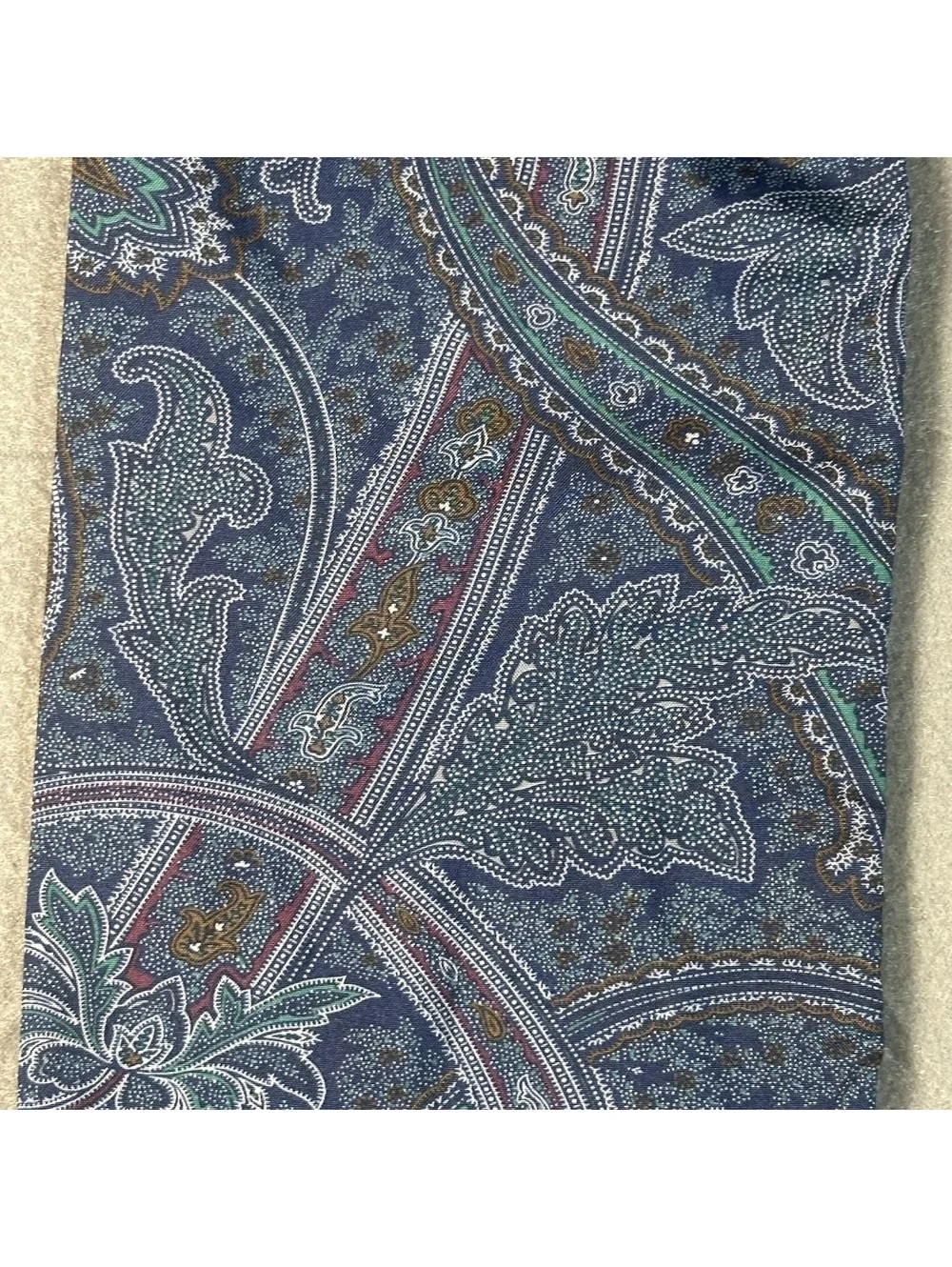 Vintage Blue Paisley Cravat/Ascot Scarf